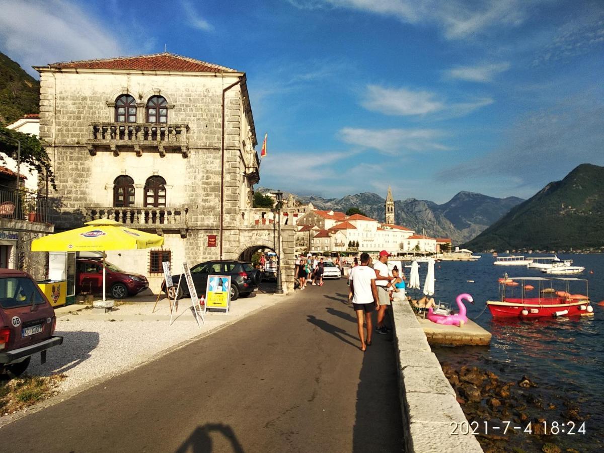 Old House Perast Apartment Exterior foto