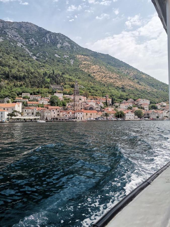 Old House Perast Apartment Exterior foto